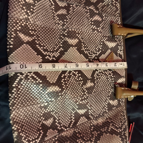 Band New Prada Tote Bag - Picture 4 of 8